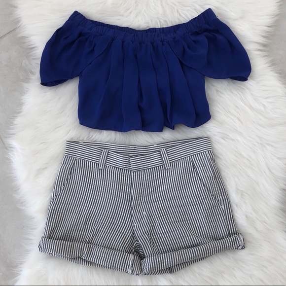 Bundle of Blue Crop Top & Striped Shorts, Medium - Picture 7 of 8
